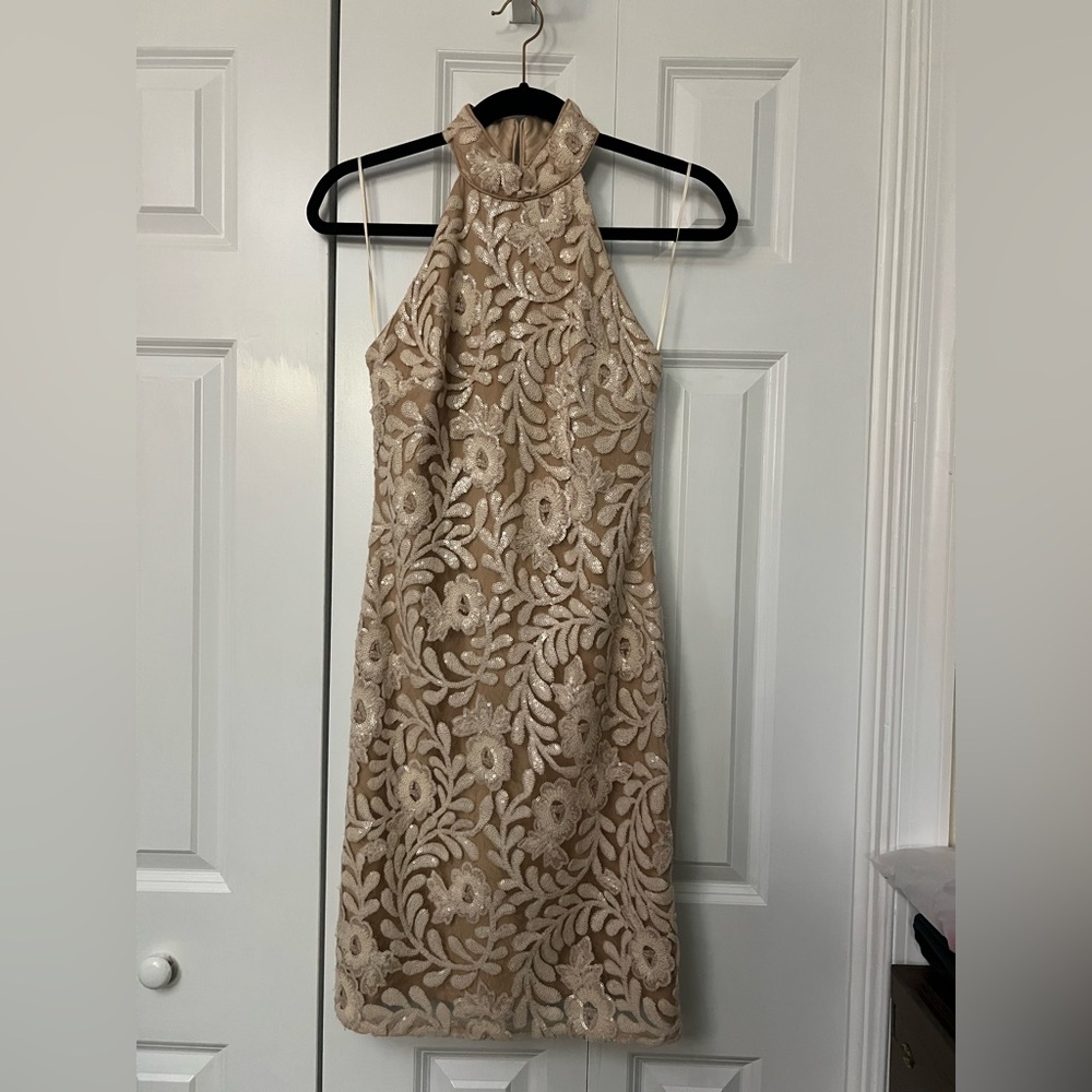Badgley Mischka Floral Dress in Cream with subtle sequins